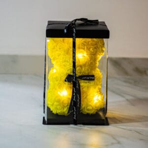 Oso de rosas amarillo